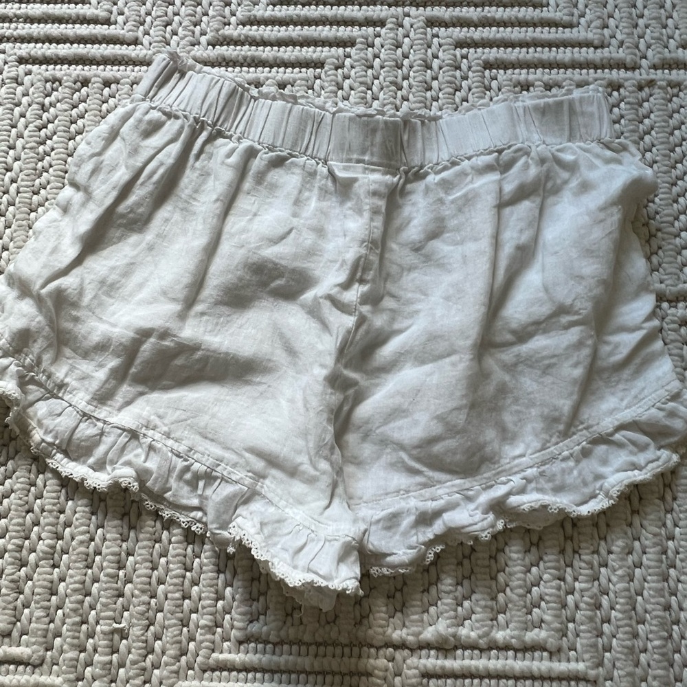 Roller Rabbit Cream Ruffle Hem High Waist Shorts
